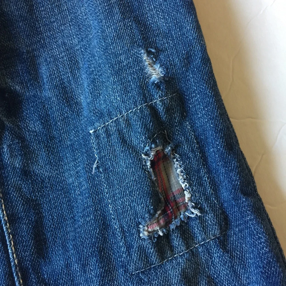 Gap distressed Jeans